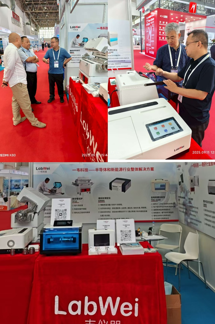 人們在看臺上的人在商店里AI 生成的內(nèi)容可能不正確。